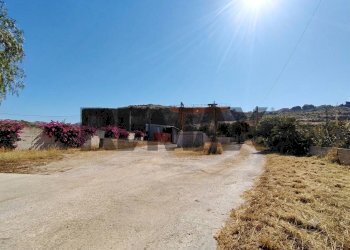 Casa all\'aperto - Terreno agricolo SP18
snc, Custonaci - foto 1