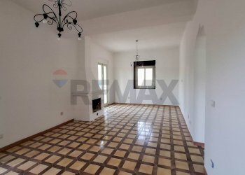 Stanza vuota - Casa semi indipendente VILLAGGIO DELLE CONCHIGLIE
 
16, Augusta - foto 4