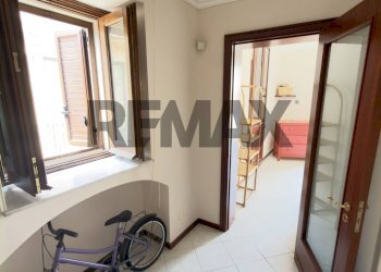 Hall / corridoio - Semi-detached house Via Santa Margherita
 
5, Paterno - photo 11