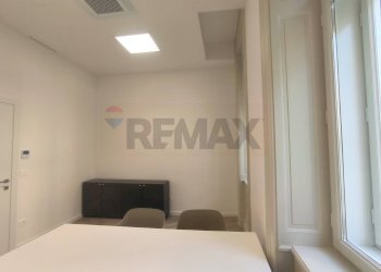 Camera / camera da letto - Ufficio Via San Nicolo'
7, Trieste - foto 7