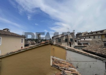 Terrazza - Four-room apartment Via Cavour
 
1, Jesi - photo 10