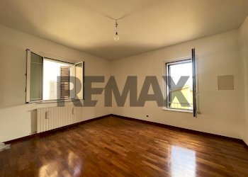 Stanza vuota - Four-room apartment Via Cavour
 
1, Jesi - photo 15