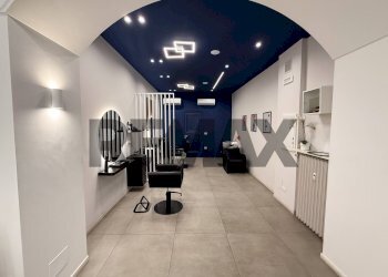 Hall / corridoio - Commercial Activity Via Luigi Cibrario
4, Torino - photo 6