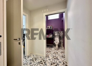 Hall / corridoio - Locale Commerciale VIA PROVINCIALE 396
396, Aci Castello - foto 7