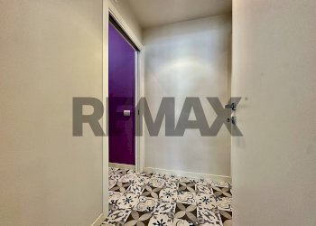 Hall / corridoio - Locale Commerciale VIA PROVINCIALE 396
396, Aci Castello - foto 8
