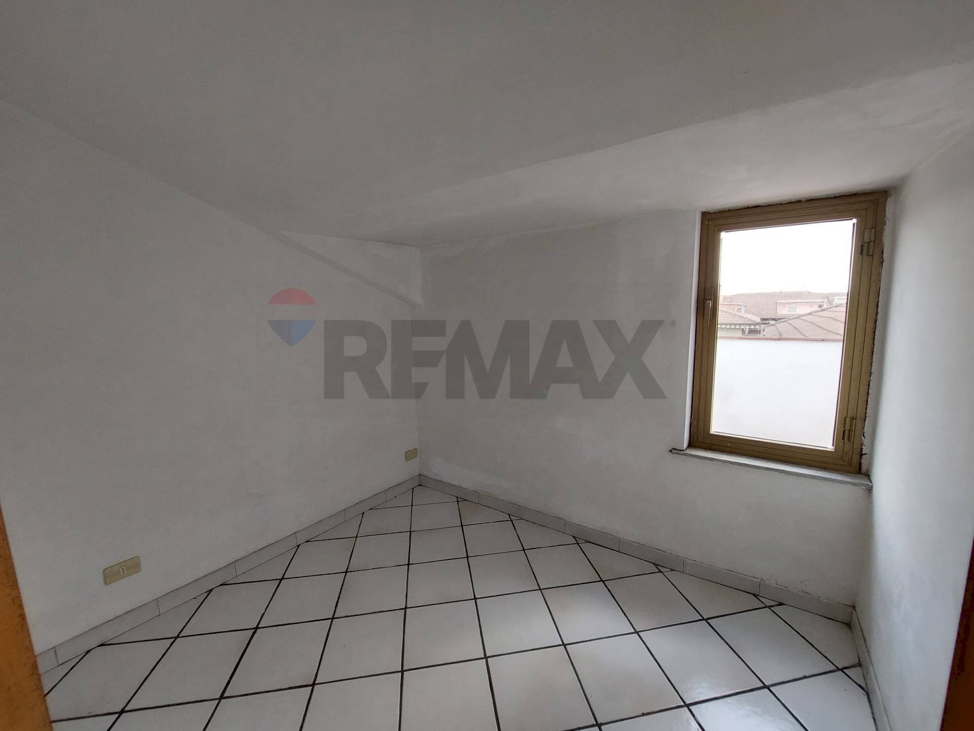 Stanza vuota - Attic via ruggero leoncavallo
6, Taormina - photo 2