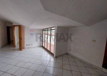 Stanza vuota - Attic via ruggero leoncavallo
 
6, Taormina - photo 25