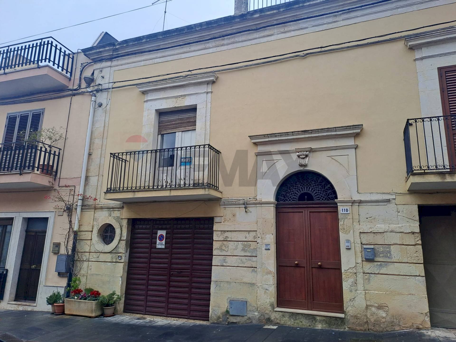 Edificio all\'aperto - Casa semi indipendente via umberto
 
110, Ferla - foto 1