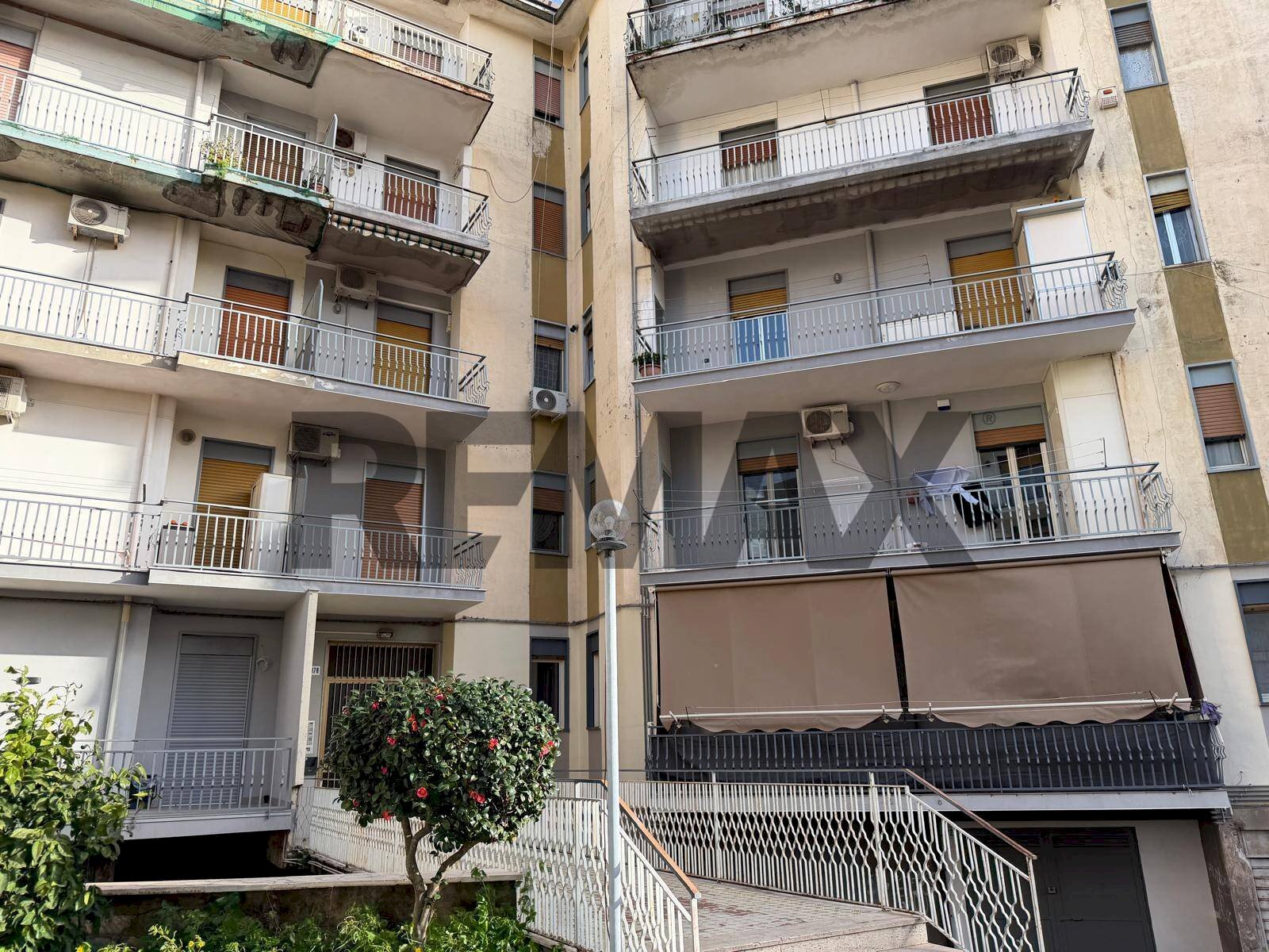 Edificio all\'aperto - Appartamento VIA MADONNA DELLA VIA
 
178, Gravina di Catania - foto 1