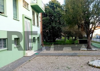 Edificio all\'aperto - Three-room apartment Via Del Vescovo
 
103, Ferrara - photo 3