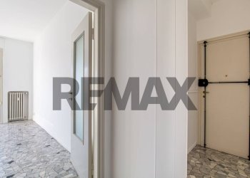 Hall / corridoio - Bilocale Via Luigi Canonica
 
64, Milano - foto 7