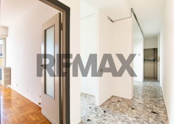 Hall / corridoio - Bilocale Via Luigi Canonica
 
64, Milano - foto 10