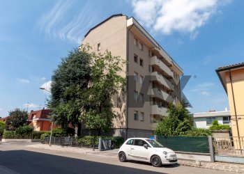 Edificio all\'aperto - Four-room apartment Via inghilterra
 
2, Carpi - photo 2