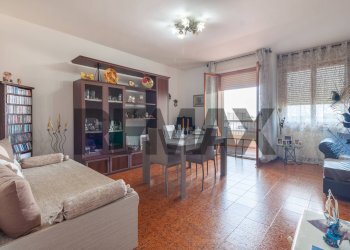 Sala da pranzo - Four-room apartment Via inghilterra
 
2, Carpi - photo 14
