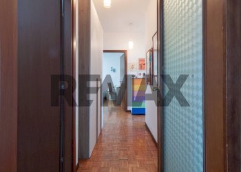 Hall / corridoio - Four-room apartment Via inghilterra
 
2, Carpi - photo 22