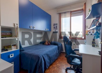 Camera / camera da letto - Four-room apartment Via inghilterra
 
2, Carpi - photo 25