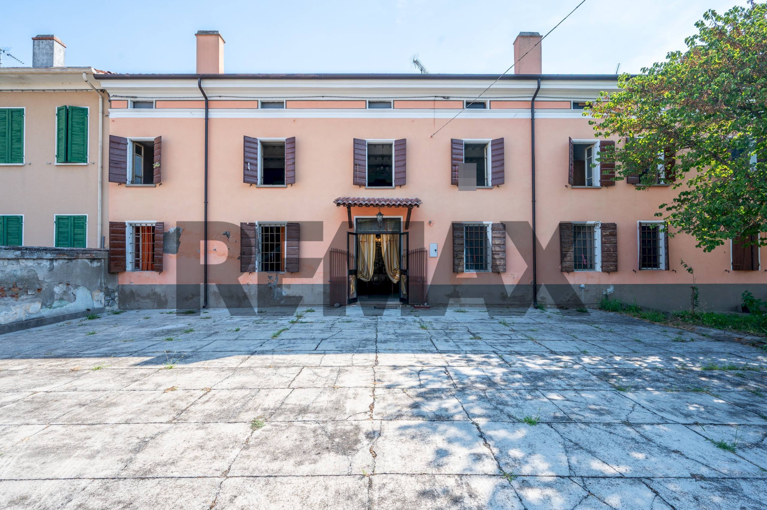 Casa all\'aperto - Villa a Schiera Via Padre Kolbe
 
21/8, Commessaggio - foto 1