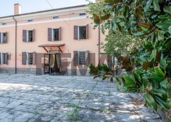 Casa all\'aperto - Terraced Villa Via Padre Kolbe
 
21/8, Commessaggio - photo 2