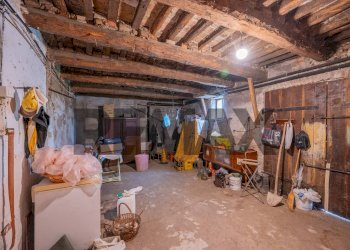Dispensa di stoccaggio - Terraced Villa Via Padre Kolbe
 
21/8, Commessaggio - photo 32