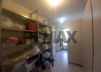 Dispensa di stoccaggio - Apartment Via Pier Paolo Pasolini
 
59, Caserta - photo 16