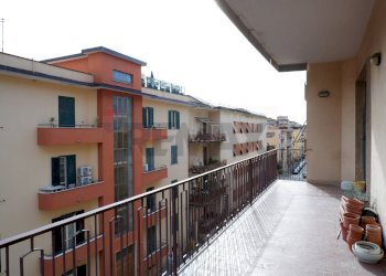 Balcone - Apartment VIA MICHELE FERRARA
 
23, Caserta - photo 12
