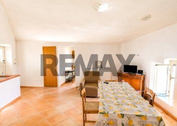 Sala da pranzo - Casa semi indipendente via Castello
 
52, Presenzano - foto 18