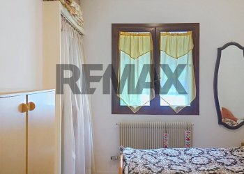 Camera / camera da letto - Two-room apartment piazzale nevegal
9, Belluno - photo 11