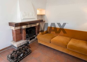 Soggiorno - Semi-detached house via Battisti
 
110, Santo Stefano di Sessanio - photo 9