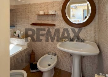 Bagno - Semi-detached house via Battisti
 
110, Santo Stefano di Sessanio - photo 13