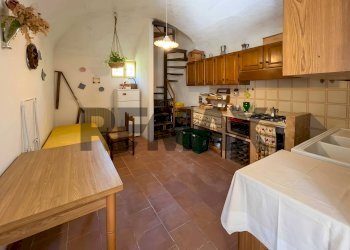 Cucina - Semi-detached house via Battisti
 
110, Santo Stefano di Sessanio - photo 14