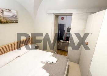Camera / camera da letto - Two-room apartment salita Tarsia
 
139, Napoli - photo 7