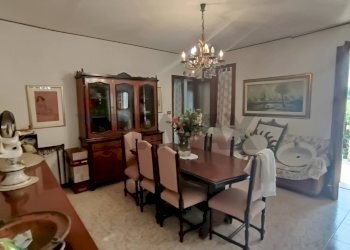 Sala da pranzo - Villa Via Vegri
 
1677, Ficarolo - foto 16