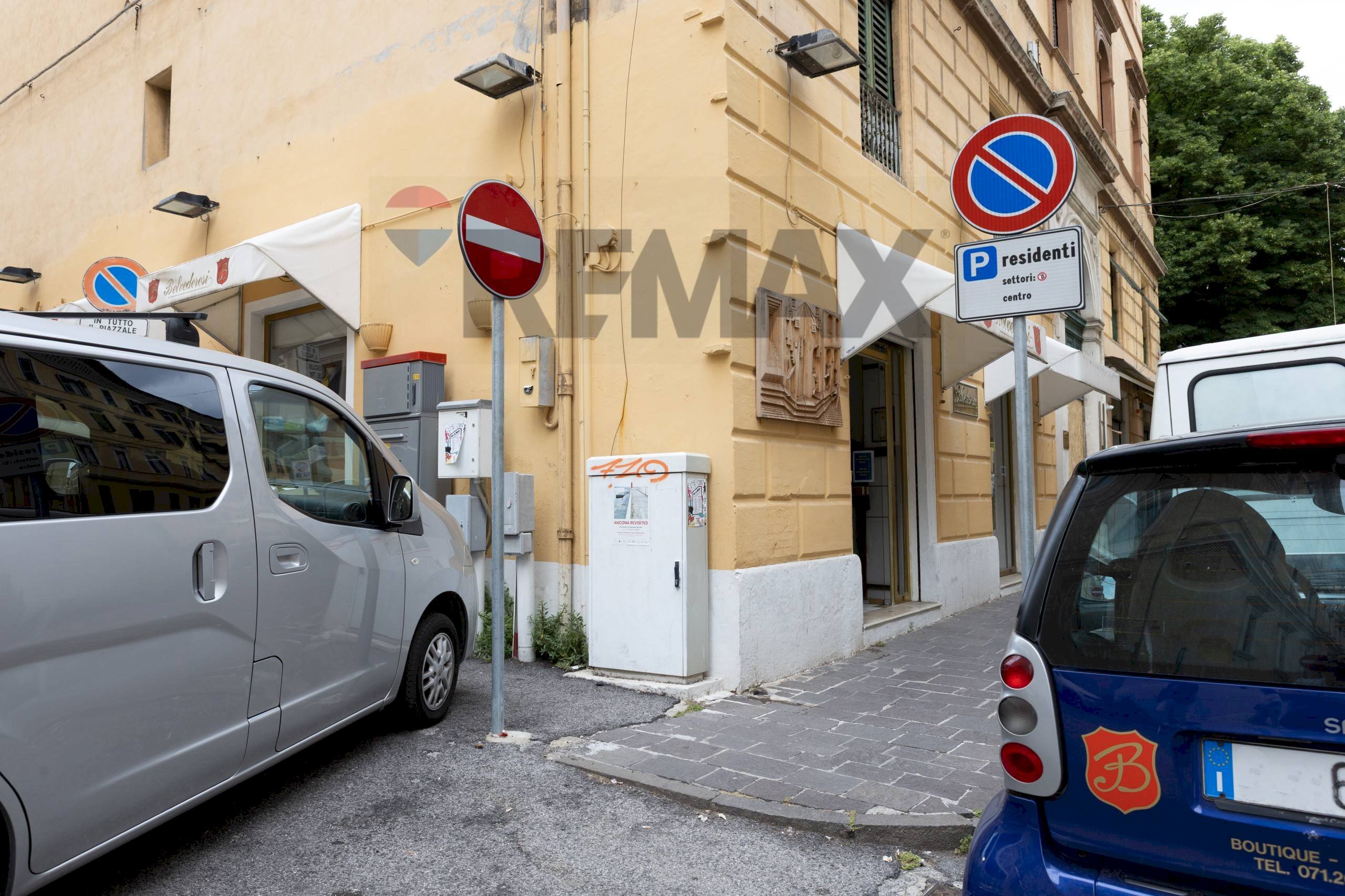 Edificio all\'aperto - Negozio Corso Mazzini
97, Ancona - foto 2