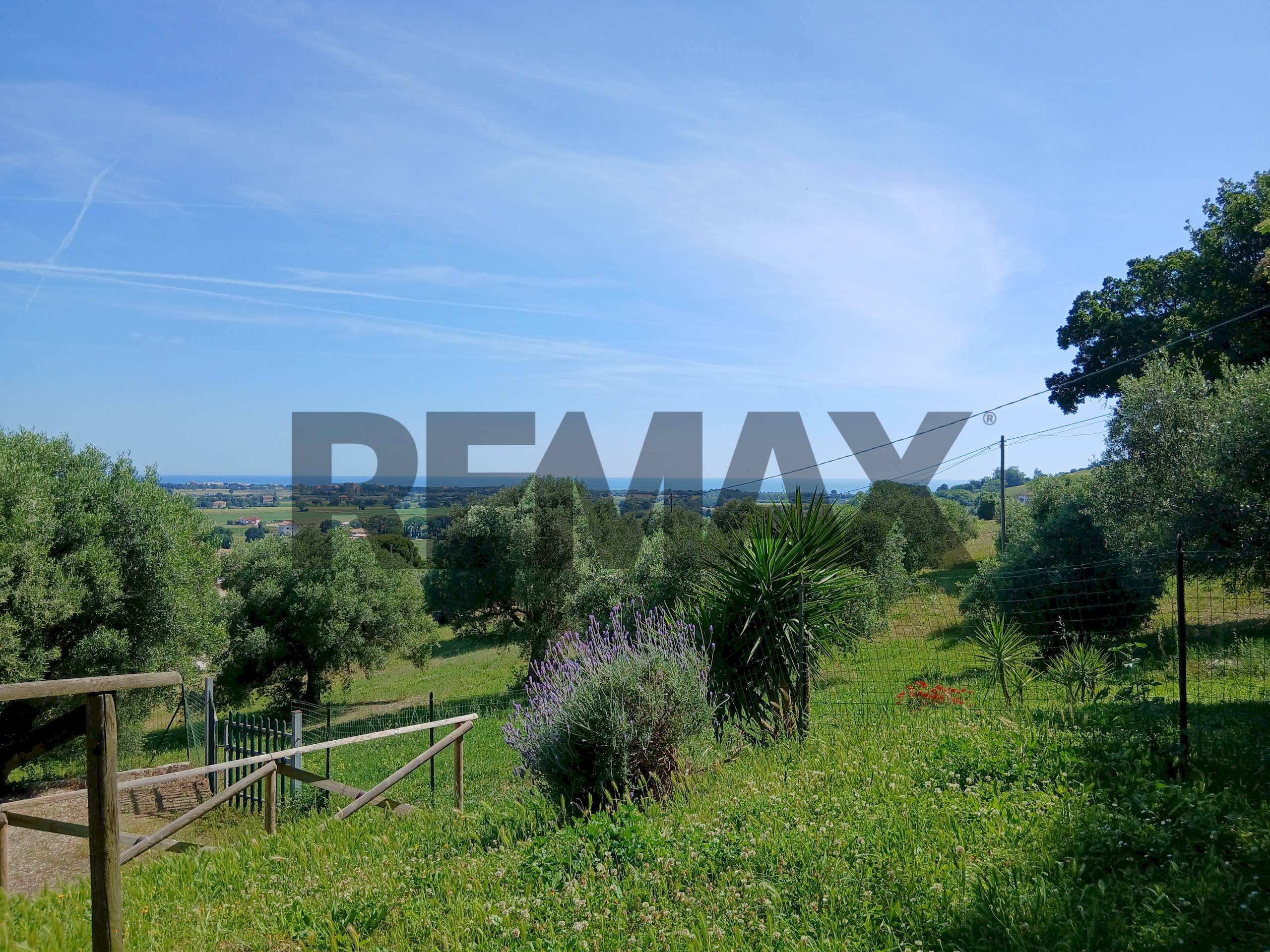 Vista delle montagne - Rustico Contrada San Girio
22, Potenza Picena - foto 3
