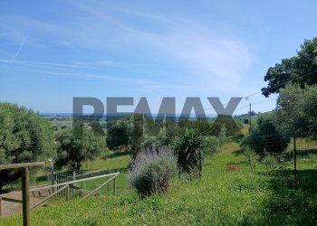 Vista delle montagne - Rustico Contrada San Girio
 
22, Potenza Picena - foto 3