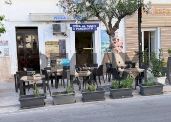 Edificio all\'aperto - Commercial Premises Viale XXIV maggio
26, Vieste - photo 19