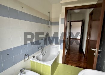 Bagno - Bilocale Piazzetta Caduti di Nassiriya
 
1, Corbetta - foto 25