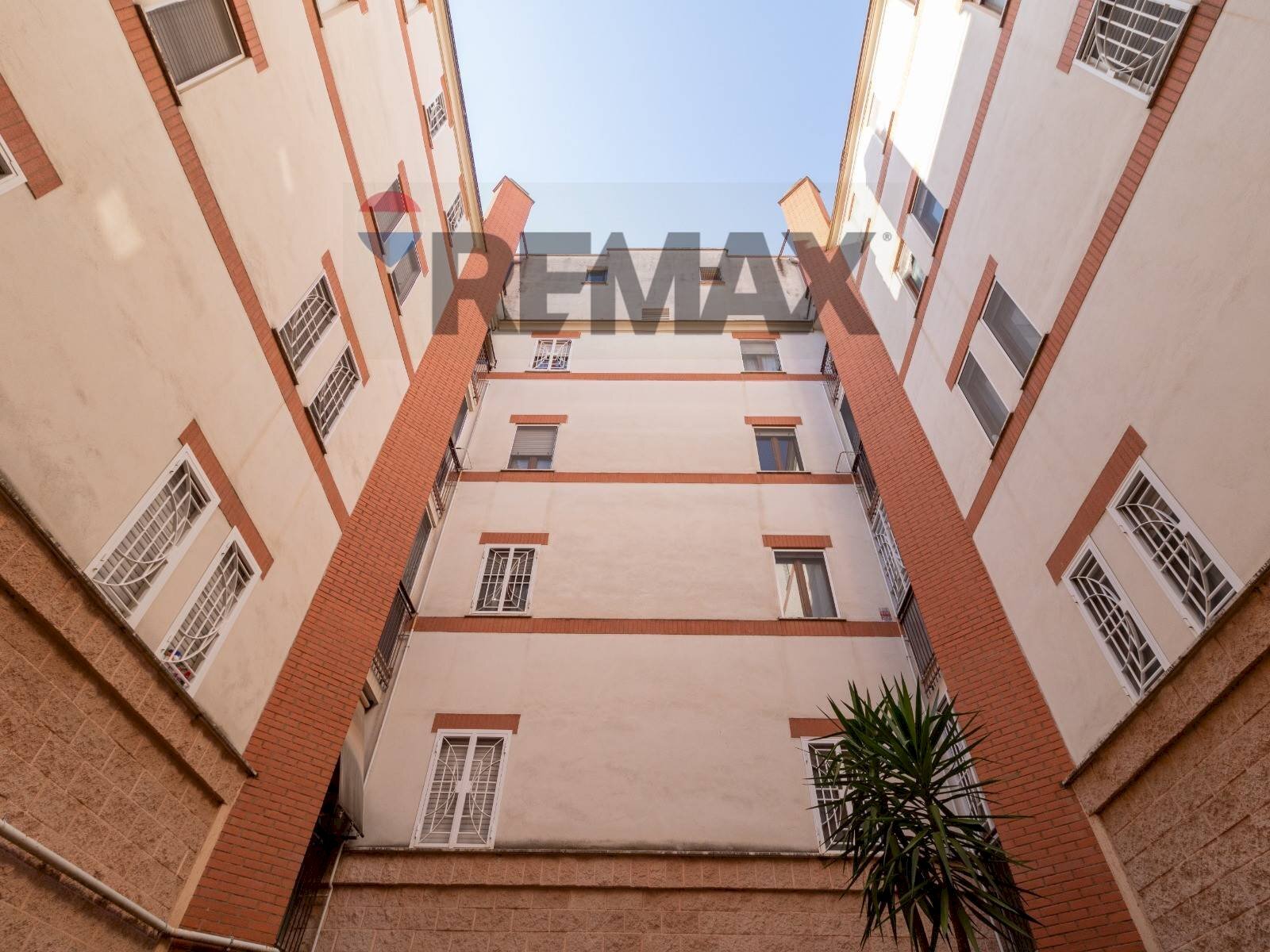 Edificio all\'aperto - Quadrilocale Via Lucio Lombardo Radice
9, Roma - foto 2