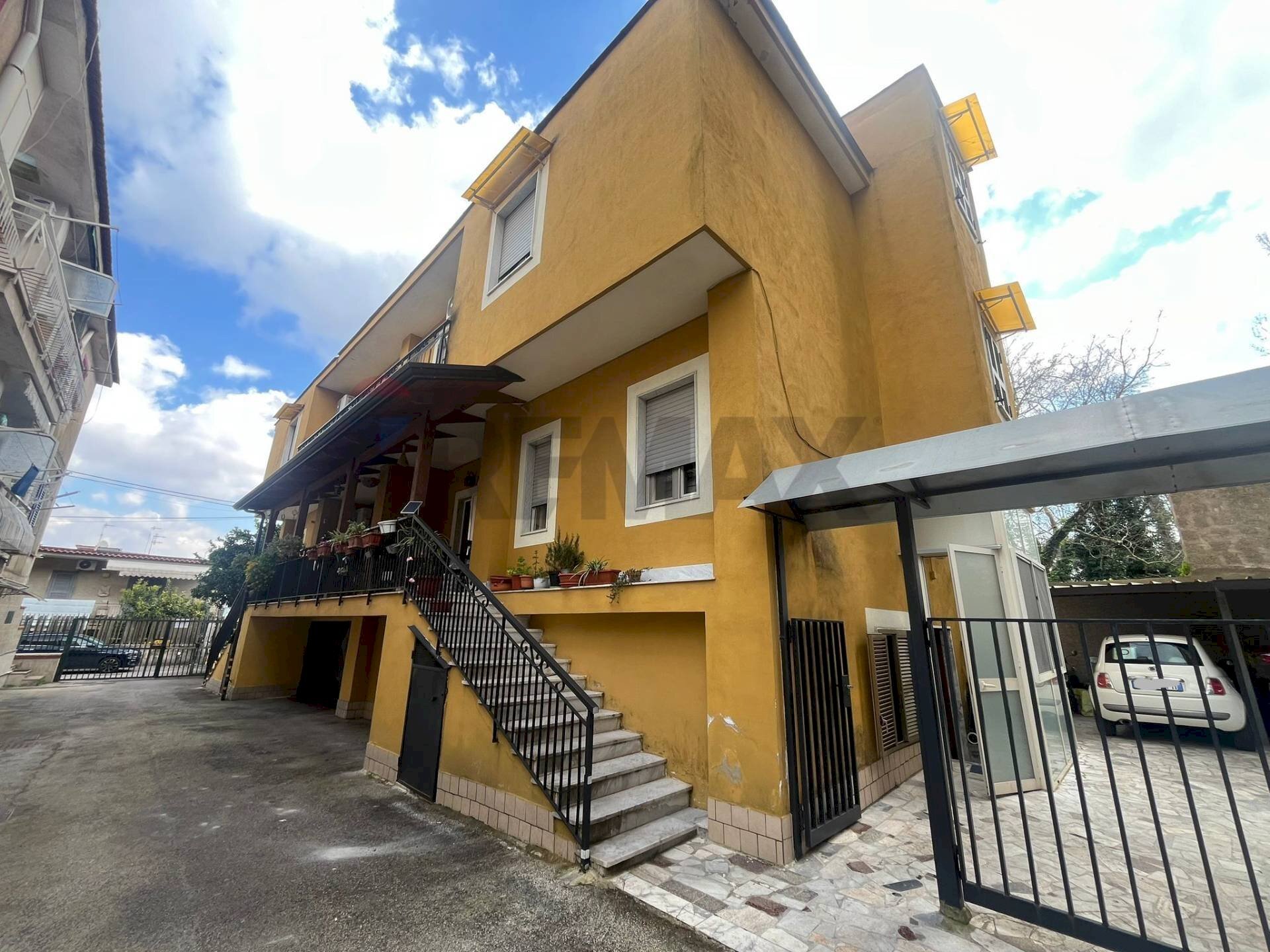 Casa all\'aperto - Semi-detached house via Nuova detta Palmentiello
 
133, Napoli - photo 3