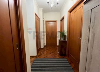 Hall / corridoio - Semi-detached house via Nuova detta Palmentiello
 
133, Napoli - photo 1