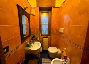 Bagno - Semi-detached house via Nuova detta Palmentiello
 
133, Napoli - photo 19
