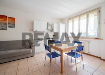 Sala da pranzo - Trilocale VIA GINO MENCONI
 
1/1, Parma - foto 13