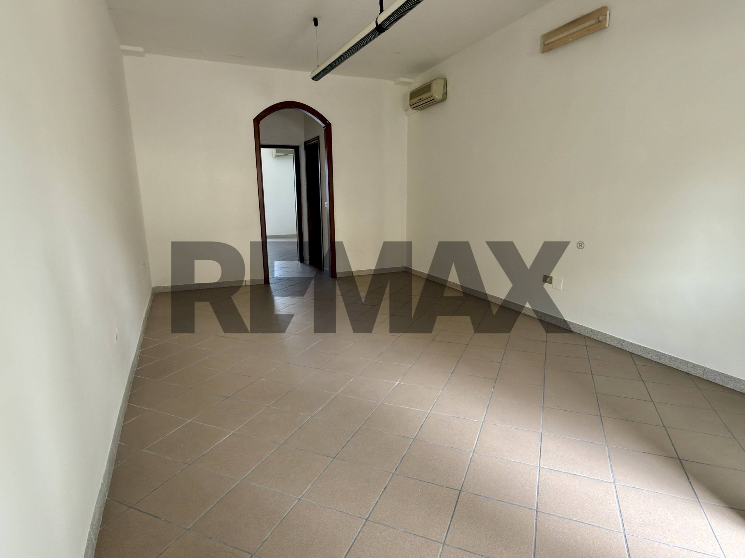 Stanza vuota - Two-room apartment Via Francesco Baracca
151, Santi Cosma e Damiano - photo 2