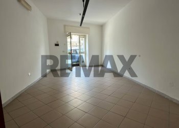 Stanza vuota - Two-room apartment Via Francesco Baracca
 
151, Santi Cosma e Damiano - photo 3