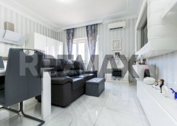 Sala da pranzo - Trilocale via ugo foscolo
 
3, Fonte Nuova - foto 6