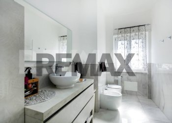 Bagno - Trilocale via ugo foscolo
 
3, Fonte Nuova - foto 16