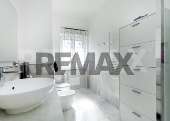 Bagno - Trilocale via ugo foscolo
 
3, Fonte Nuova - foto 18