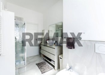 Bagno - Trilocale via ugo foscolo
 
3, Fonte Nuova - foto 19