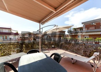 Terrazza - Trilocale via ugo foscolo
 
3, Fonte Nuova - foto 26