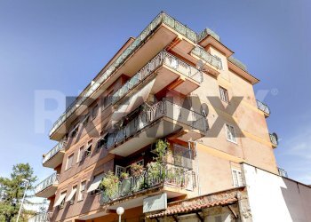 Edificio all\'aperto - Trilocale via ugo foscolo
 
3, Fonte Nuova - foto 30